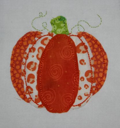 Raggy Pumpkin Applique Design